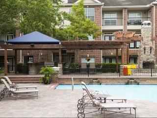 15135 Memorial Dr, Houston TX  77079-4300 exterior