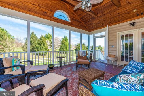 7 Farmstead Pl, Middletown MD  21769-7742 exterior