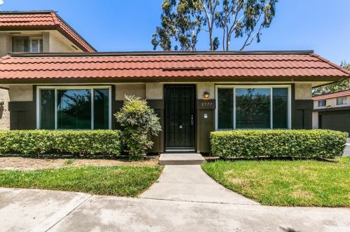 2777 Parkside Ln, Anaheim, CA 92801-1323