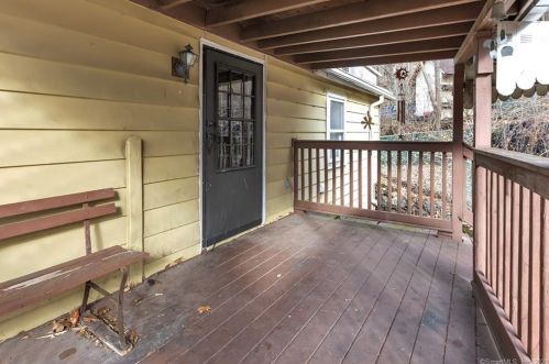 120 Camptown St, Derby CT  06418-1602 exterior