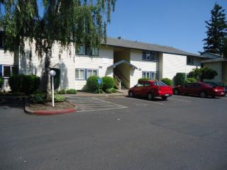 18837 Yamhill St, Portland OR  97233-5500 exterior