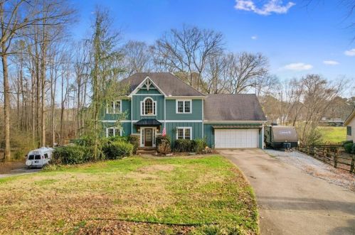 685 Melanie Ct, Holly Springs, GA 30115-8408
