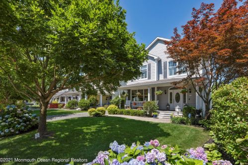97 Lake Ave, Red Bank, NJ 07704