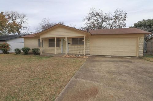 4317 Stanley Keller Rd, Fort Worth TX  76117-2707 exterior