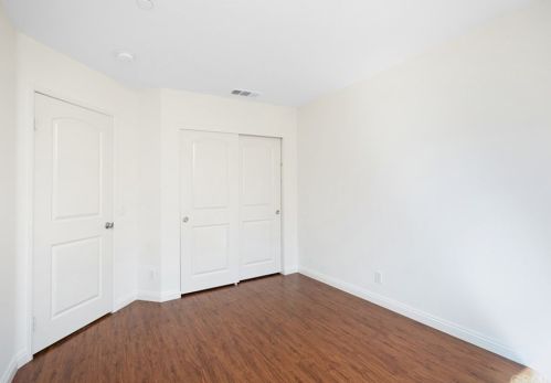 126 Hedge Bloom, Irvine CA  92618-1517 exterior