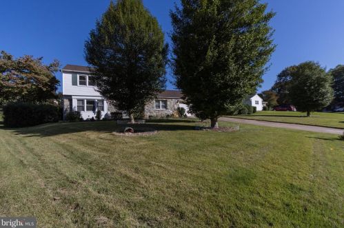 426 Holiday Dr, Aberdeen MD  21001-1813 exterior