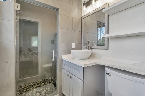 2605 Gill Ct, Concord CA  94520-2230 exterior