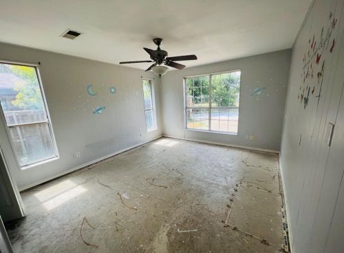 1622 Morrison Dr, Garland TX 75040-5925 exterior