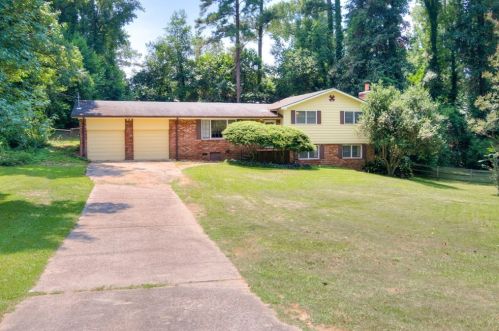 809 Hammond Dr, North Augusta, SC 29841-3229