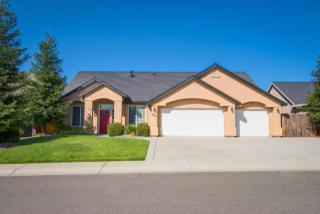 680 San Gabriel St, Redding, CA 96003-8291