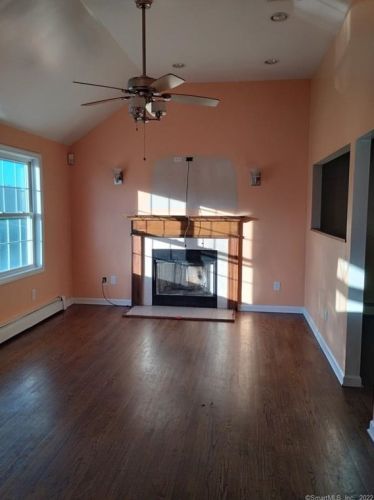 28 Irene Ave, Waterbury, CT 06705-2534