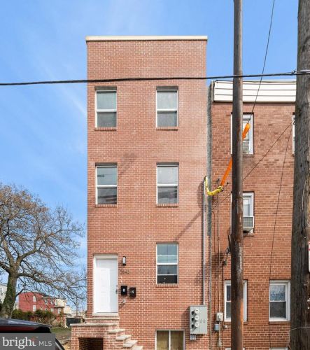 2543 11 St, Philadelphia PA  19133-1413 exterior