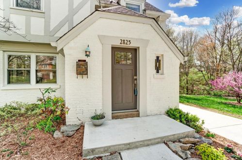 2825 Cortelyou Pl, Cincinnati, OH 45213-1201