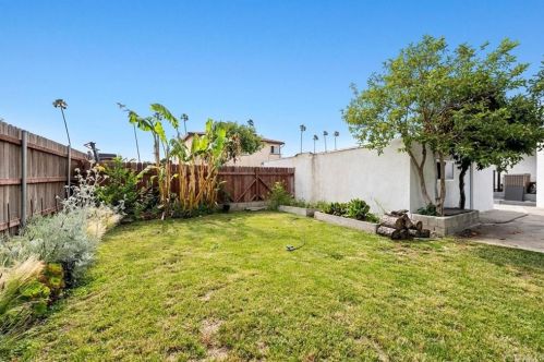 4134 107th St, Inglewood, CA 90304-2012