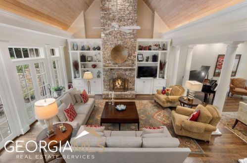 2990 Margaret Mitchell Dr, Atlanta GA  30327-1708 exterior