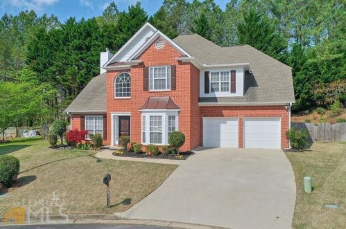 102 Creekway Ln, Marietta, GA 30066-4940