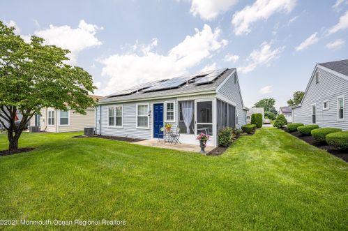 63 Dorset Rd, Lakehurst NJ  08759-6822 exterior