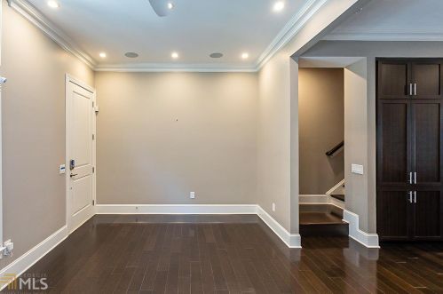 2908 Hermance Dr, Atlanta GA  30319-2704 exterior