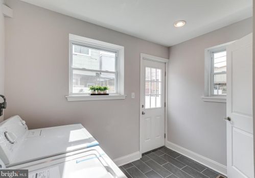 1513 16th St, Philadelphia PA  19121-4204 exterior