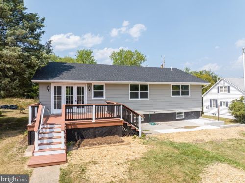 201 Pointfield Dr, Harpers Ferry WV 25425-5173 exterior