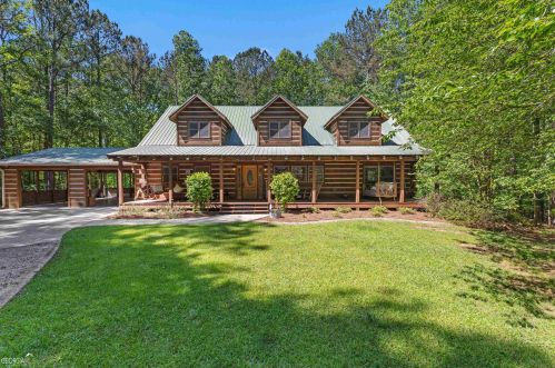 310 Pierce Chapel Rd, Newnan, GA 30263-4397