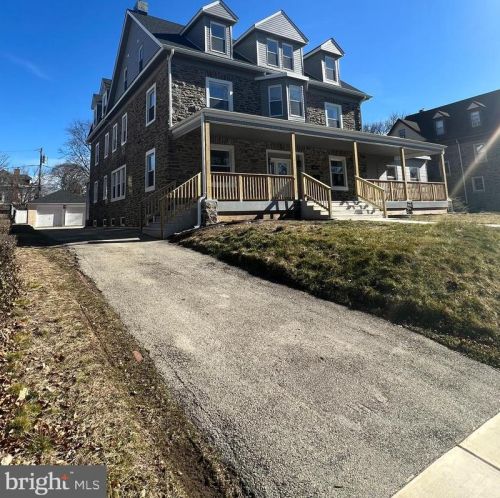 6805 11 St, Philadelphia PA 19147-1244 exterior