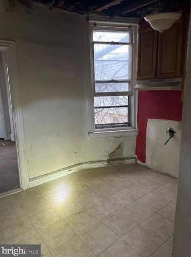 5213 10th St, Philadelphia PA 19123-3819 exterior