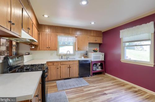 1650 Stony Battery Rd, Lancaster PA  17601-1287 exterior