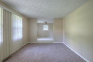 6641 Forrest Ln, Murfreesboro, TN 37129-8207