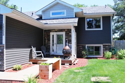 13223 6th Ave, Zimmerman, MN 55398-8590