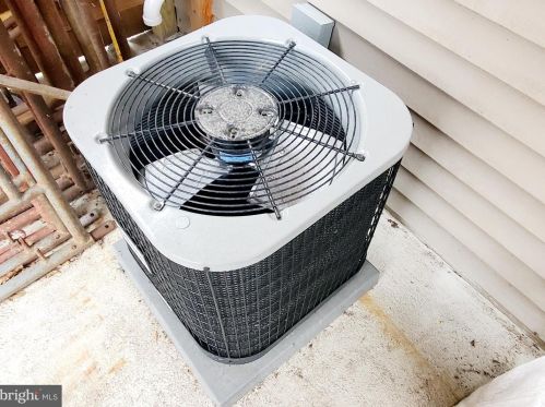 664 42nd St, Philadelphia PA  19104-1468 exterior