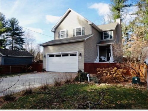 36 First Rd, Glocester, RI 02814-1226