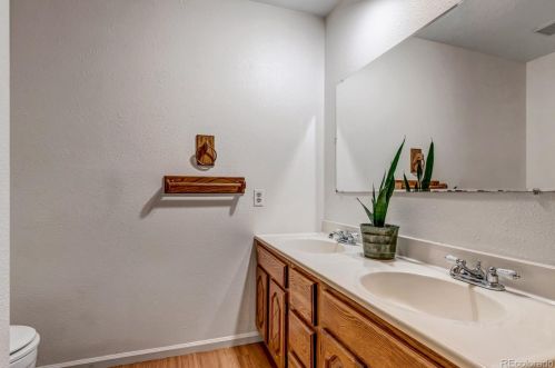 10566 Cherokee Ln, Parker CO 80138-6811 exterior