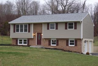 1590 Jody Ave, Lebanon, PA 17046-4321