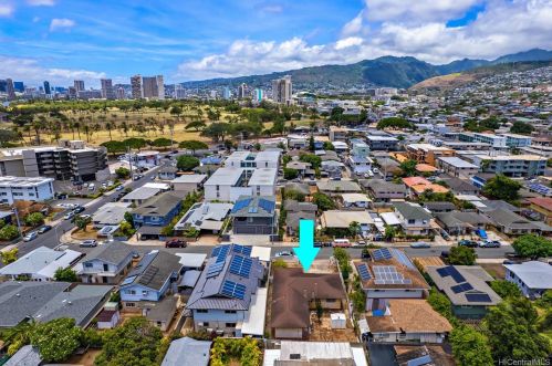 3121 Catherine St, Honolulu HI  96815-4147 exterior
