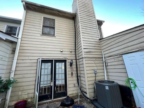 1325 Poplar Pointe, Smyrna GA  30082-2213 exterior