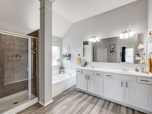 6552 Fairview Dr, Fort Worth TX  76148-1440 exterior