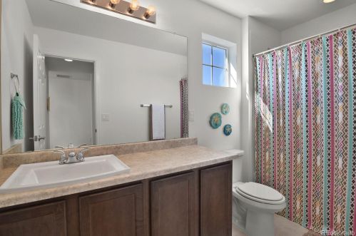 22115 Mansfield Pl, Aurora CO 80018 exterior