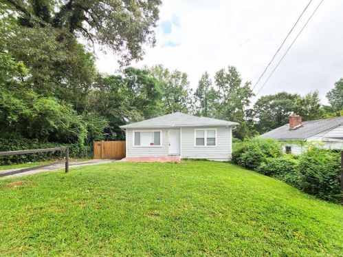 1649 Ezra Church Dr, Atlanta GA  30314-2138 exterior