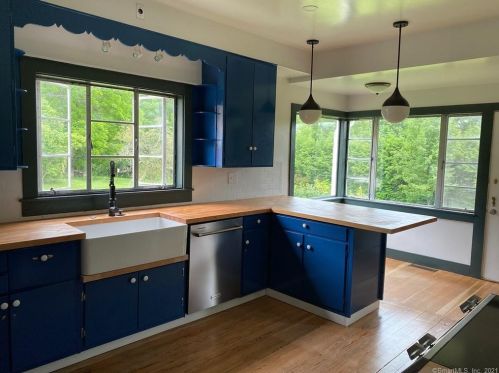 26 Granite Ave, Canaan CT  06018-2174 exterior