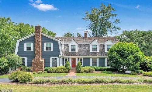 6 Delaware Rd, Morristown, NJ 07960-5725