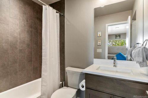 2762 Bannock St, Englewood CO 80110-1519 exterior