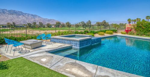 649 Wilson Ln, Palm Springs, CA 92262-0553