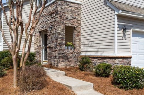 312 Hiawassee Dr, Holly Springs, GA 30188-3303