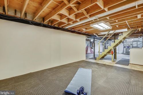 10612 Tenbrook Dr, Silver Spring MD 20901-1030 exterior