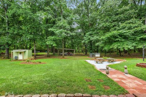 4153 Highway 155, Stockbridge GA  30281-4011 exterior