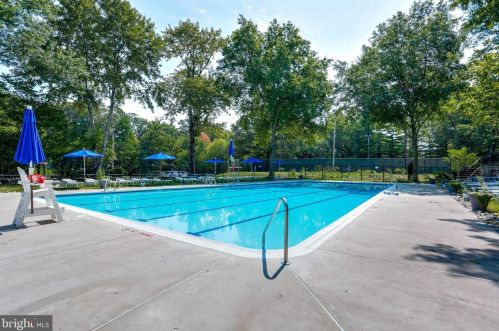 181 Berrywood Dr, Severna Park MD 21146-2030 exterior