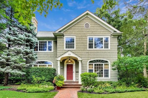 185 Myrtle St, Northfield, IL 60093-4108