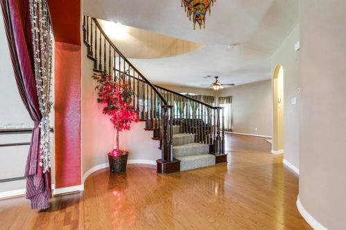 1229 Tioga Dr, Irving TX  75063-9380 exterior