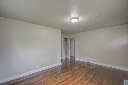 5111 7 Ave, Gary IN 46403-2808 exterior